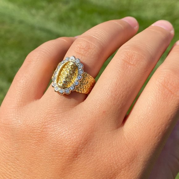 Vintage Two Tone Textured Buckle Ring with Natural Diamonds - Picture 8 of 10